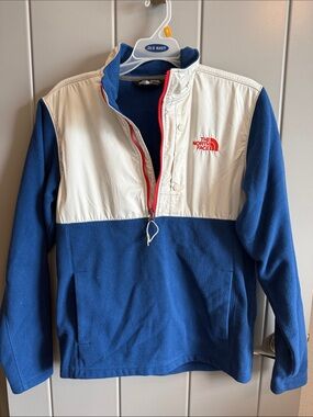 The North Face Blue and White Mens Half-Zip Fleece Pullover